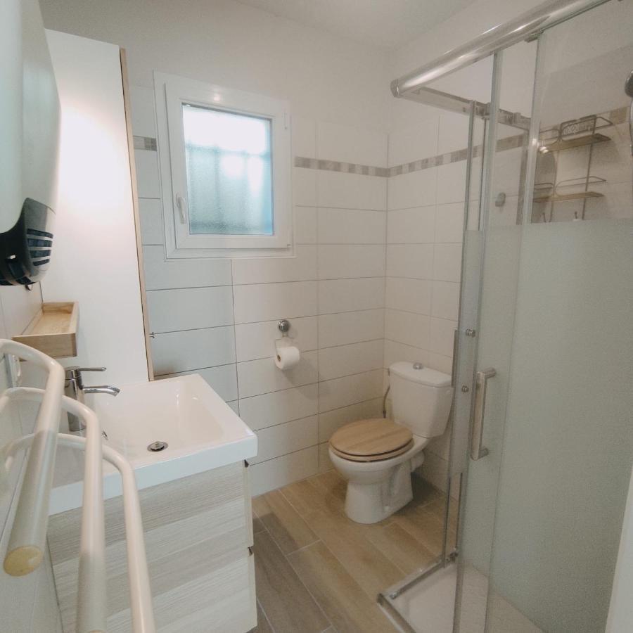 maison aubenas Ucel Extérieur photo