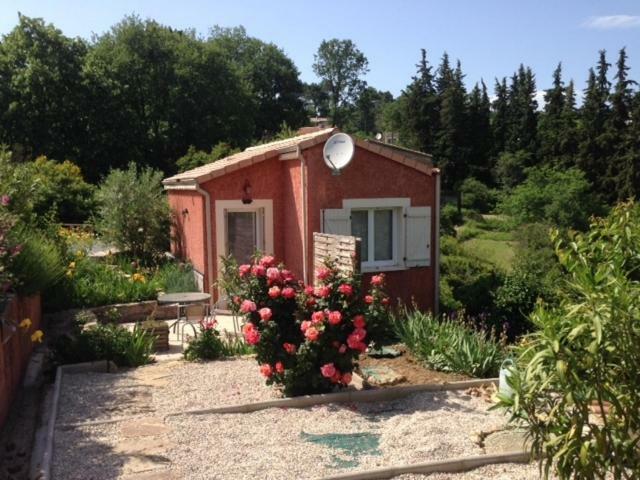 maison aubenas Ucel Extérieur photo